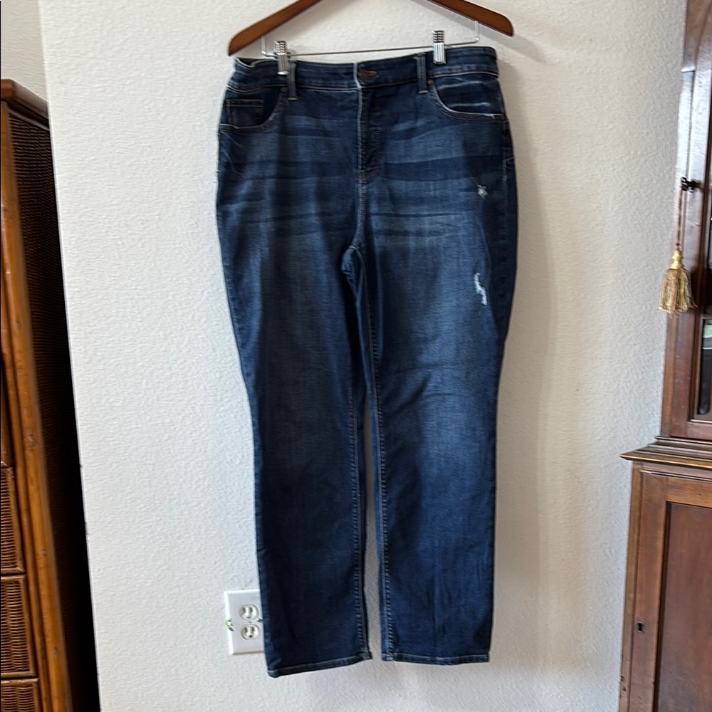 Chicos So Lifting Straight Leg jeans 2R